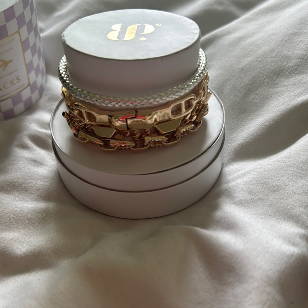 Pura Vida Gold and Silver Mixed Metal Bracelet Stack - Picture 3 of 4